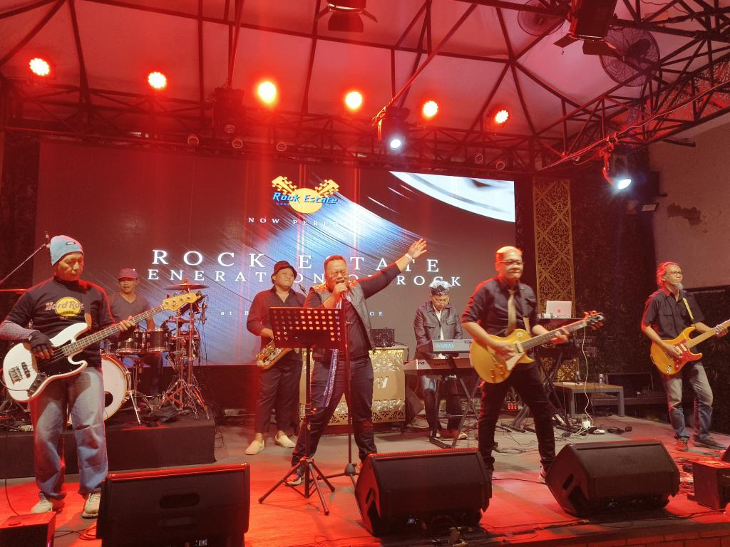 AKSI ROCK ESTAT INDONESIA DI WELCOME DINNER MUSDA REI JATENG
